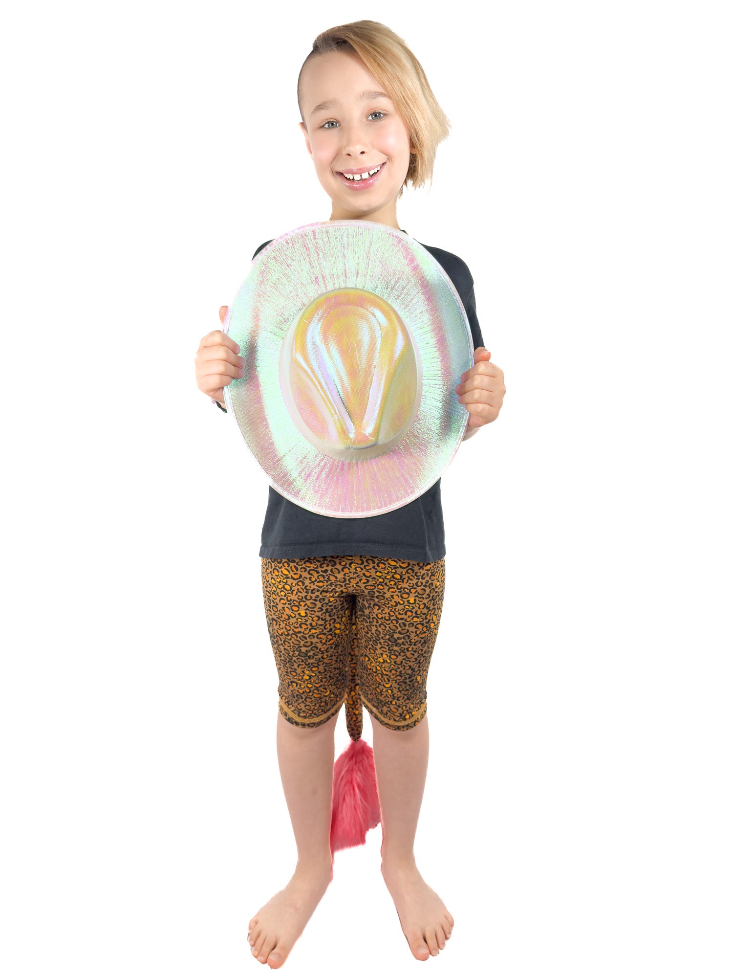 Girl with hat wearing Tailys shorts for girls, brown cheetah print leggings tail pants.